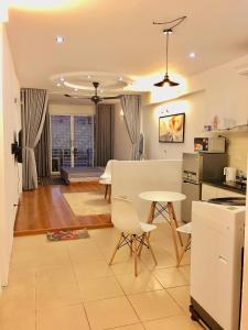 Căn Hộ (Apartment)