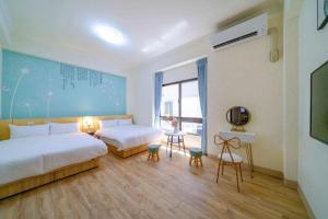 Phòng Tiêu Chuẩn 4 Người (Standard Quadruple Room)