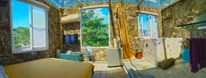 Phòng Giường Đôi Nhìn Ra Núi (Double Room with Mountain View)