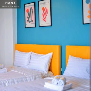 Phòng Deluxe Có 2 Giường Cỡ Queen (Deluxe Queen Room with Two Queen Beds)