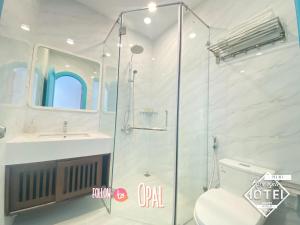 Phòng Có Giường Cỡ King Với Ban Công (King Room with Balcony)