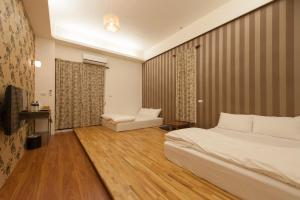 Phòng Tiêu Chuẩn 4 Người (Standard Quadruple Room)