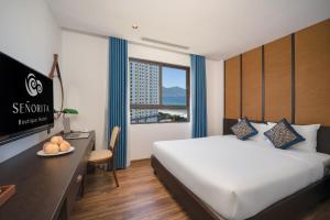 Phòng Executive Hướng Biển Có Giường Cỡ King (Executive Sea View King Room )