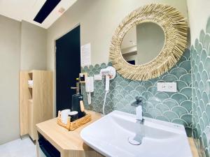 Phòng Giường Đôi Có Ban Công (Double Room with Balcony)
