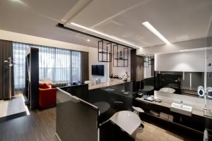 Phòng Premium 4 Người (Premium Quadruple Room)