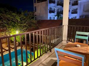 Phòng giường đôi Hướng hồ bơi (Double room pool view)