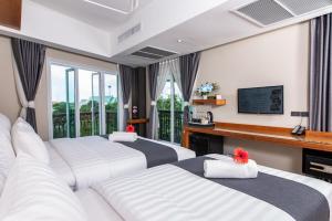 Suite Triple room in Dang Derm in the Park Khaosan