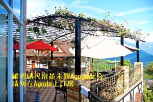Phòng Gia Đình Tiêu Chuẩn Có Ban Công (Standard Family Room with Balcony )