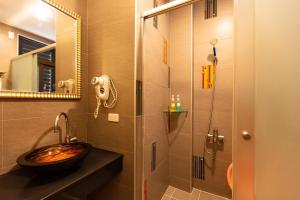 Phòng 3 Người Có Vòi Sen (Triple Room with Shower)