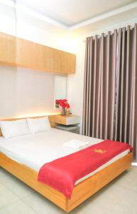 Phòng Tiêu Chuẩn Giường Lớn (Standard King Room)