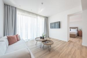 Apartment with Balcony room in Ceramian Athens