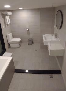 Phòng Giường Đôi Lớn (Large Double Room)