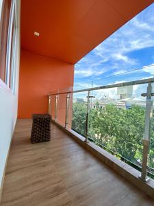 Suite có Ban công. (Suite with Balcony)