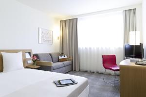 Superior Double Room with Sofa Bed room in Novotel Frankfurt City