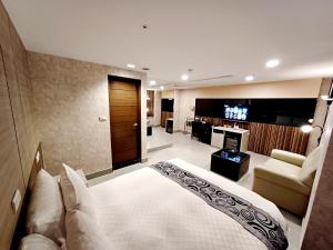 Phòng Tiêu Chuẩn Giường Đôi (Standard Double Room)