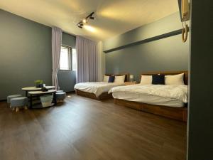 Phòng Deluxe 4 Người (Deluxe Quadruple Room)