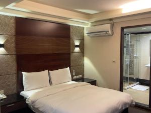 Phòng Loại Sang Giường Đôi (Deluxe Double Room)
