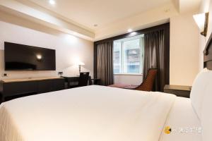 Phòng Tiêu chuẩn với 1 giường đôi (Standard Room with 1 Double Bed)