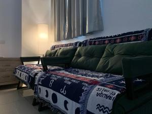 Phòng Deluxe Giường Đôi Có Ban Công (Deluxe Double Room with Balcony)