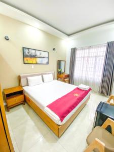 Phòng Tiêu Chuẩn Giường Lớn (Standard King Room)
