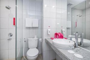 Phòng Deluxe Giường Đôi/2 Giường Đơn (Deluxe Double or Twin Room)