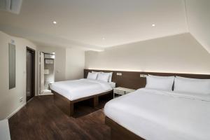 Phòng Gia đình Deluxe cho 4 người - Không hút thuốc (Deluxe Family Room for 4 People - Non-Smoking)