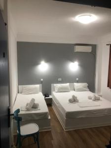 Triple Room with Private Bathroom room in Sparta Team Hotel