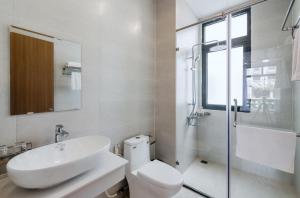 Phòng Tiêu chuẩn giường đôi (Double Room Standard)