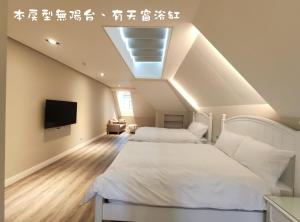 Phòng 4 Người Có Bồn Tắm (Quadruple Room with Bath)