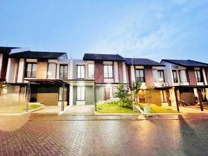 Nhà 3 Phòng Ngủ (Three-Bedroom House)