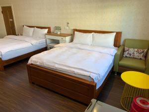 Phòng Tiêu Chuẩn 4 Người (Standard Quadruple Room)