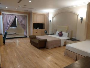 Phòng Có Giường Cỡ Queen Và Bồn Tắm Spa (Queen Room with Spa Bath)