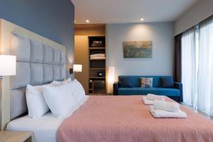 Acropolis Corner Suite with Balcony room in Hotel Thissio