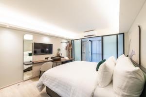 Phòng Cao Cấp Cho Hai Người (Superior Double Room)