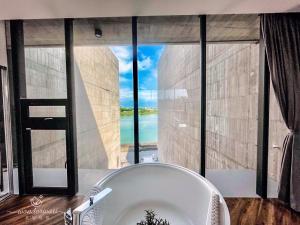 Phòng Suite 4 Người (Quadruple Room Suite)