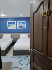 Phòng Đơn có Phòng tắm (Single Room with Bathroom)