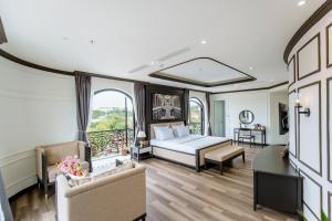 Phòng Có Giường Cỡ Queen Và Bồn Tắm Spa (Queen Room with Spa Bath)