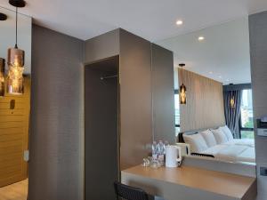 Suite Gia đình có 2 giường đôi (Family Suite with 2 Double Beds)