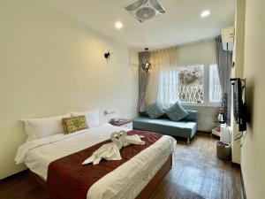 Phòng Giường Đôi Có Phòng Tắm Riêng (Double Room with Private Bathroom)