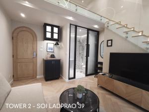Studio Tiêu Chuẩn (Standard Studio)