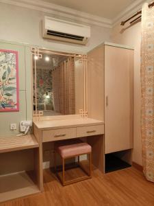 Căn Hộ 3 Phòng Ngủ (Three-Bedroom Apartment)