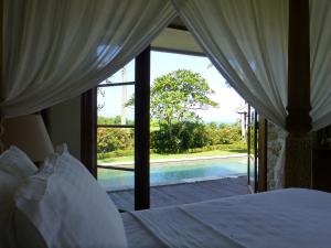 Biệt Thự 3 Phòng Ngủ Với Hồ Bơi Riêng (Three-Bedroom Villa with Private Pool)