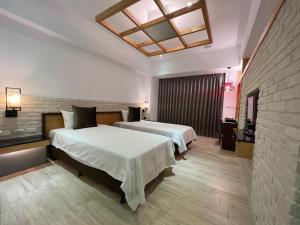 Phòng Giường Đôi/2 Giường Đơn Với Ban Công (Double or Twin Room with Balcony)