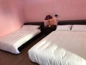 Phòng 4 Người (Quadruple Room)
