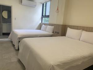 Phòng Bốn Người Có Phòng Tắm Riêng (Quadruple Room with Private Bathroom)