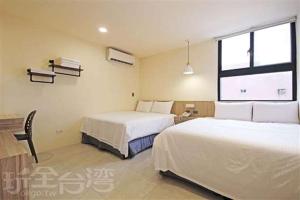 Phòng Bốn Người Có Phòng Tắm Riêng (Quadruple Room with Private Bathroom)