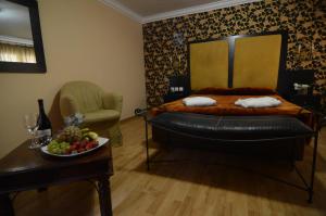 Executive Suite room in Delphi Art Hotel