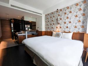 Phòng Đôi Cao Cấp có Bồn Tắm (Superior Double Room with Bathtub)