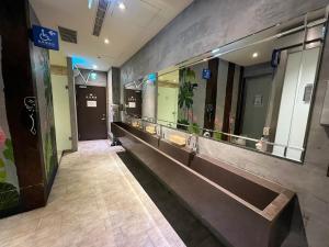 Mixed Dormitory for Single Use in 20 Bed