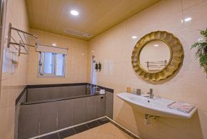 Phòng Gia đình - Phòng 4 người (Family - Quad Room)